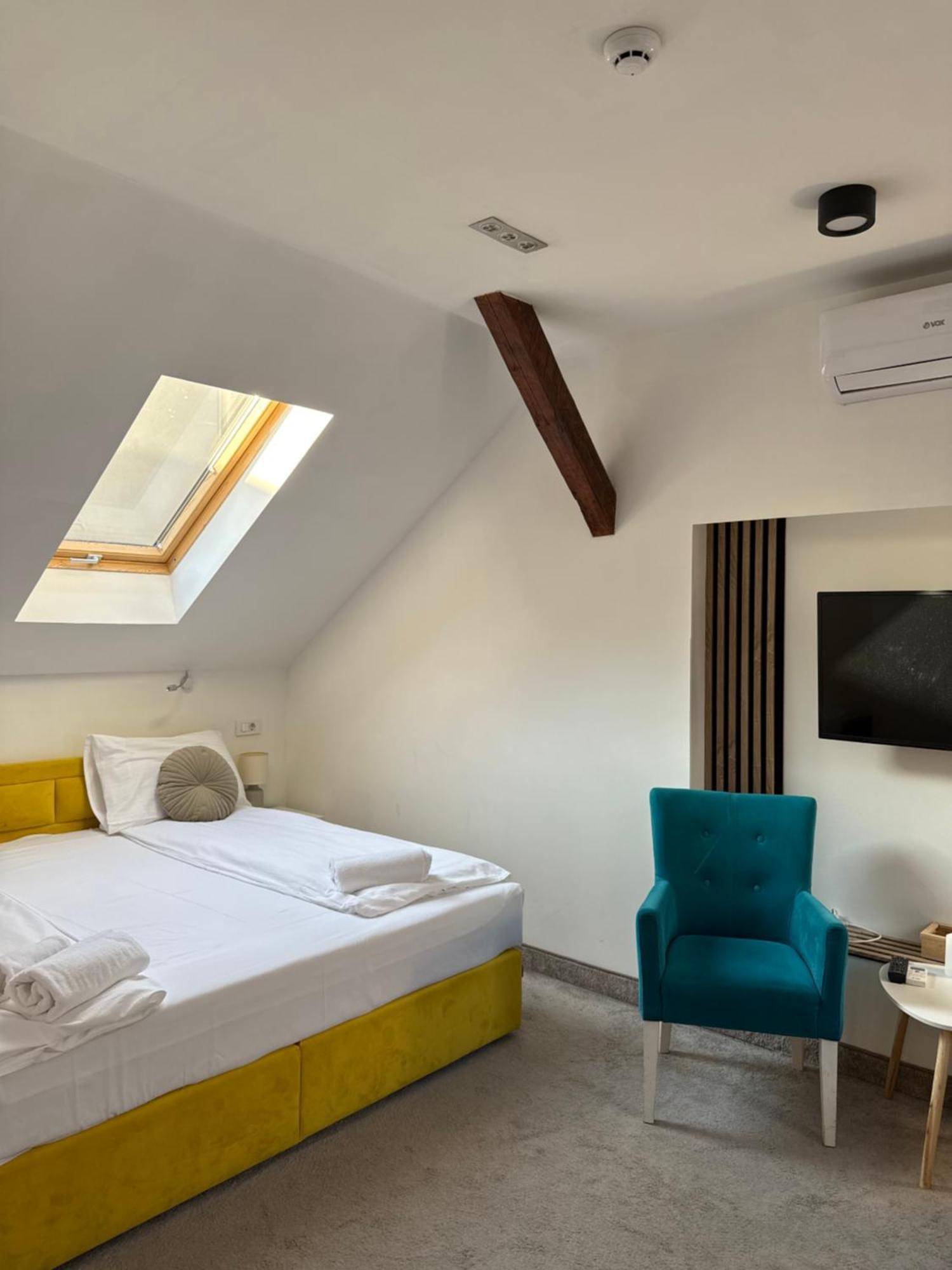 Deluxe Nortel Hotel Szarajevó Kültér fotó
