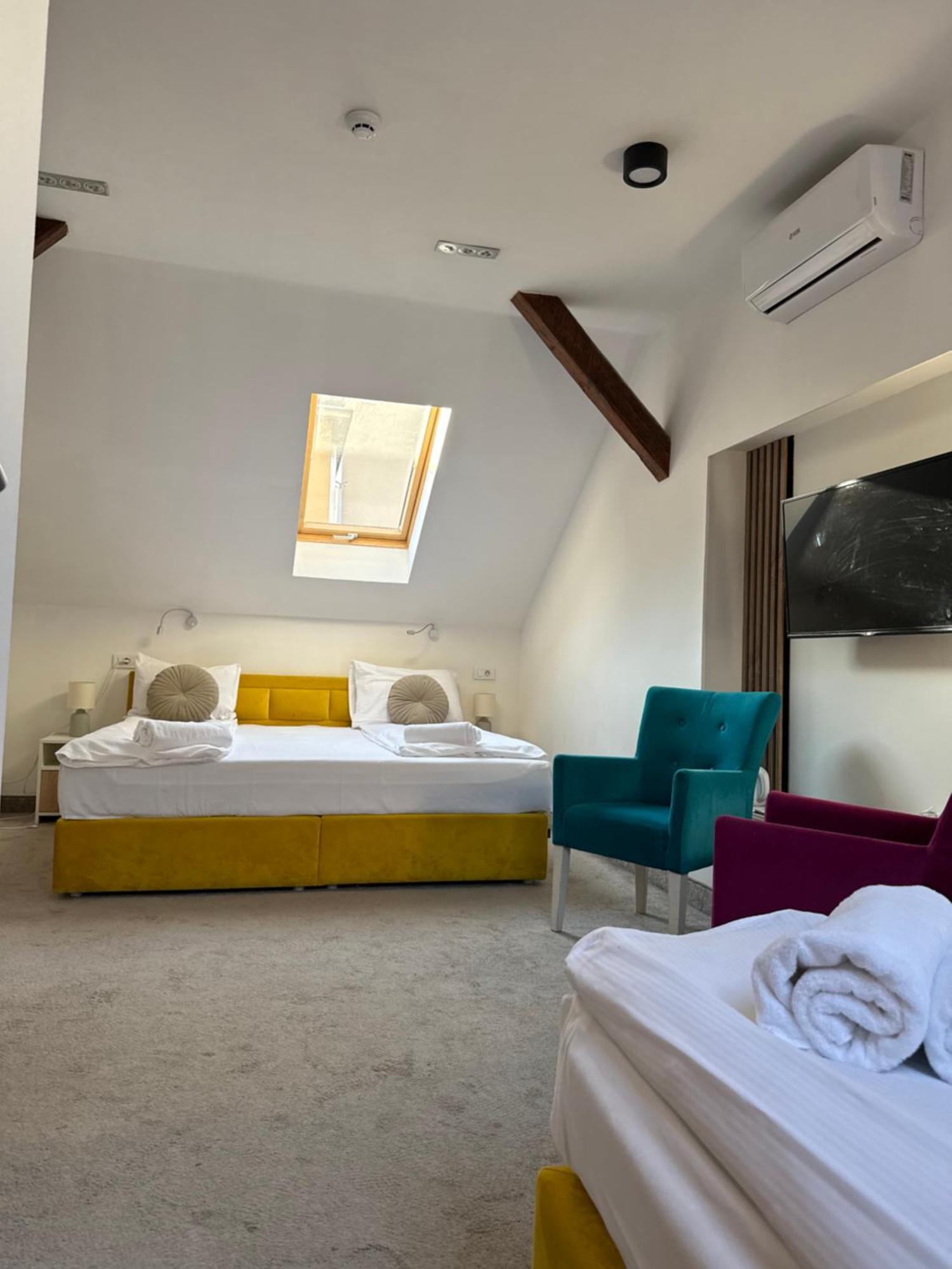 Deluxe Nortel Hotel Szarajevó Kültér fotó