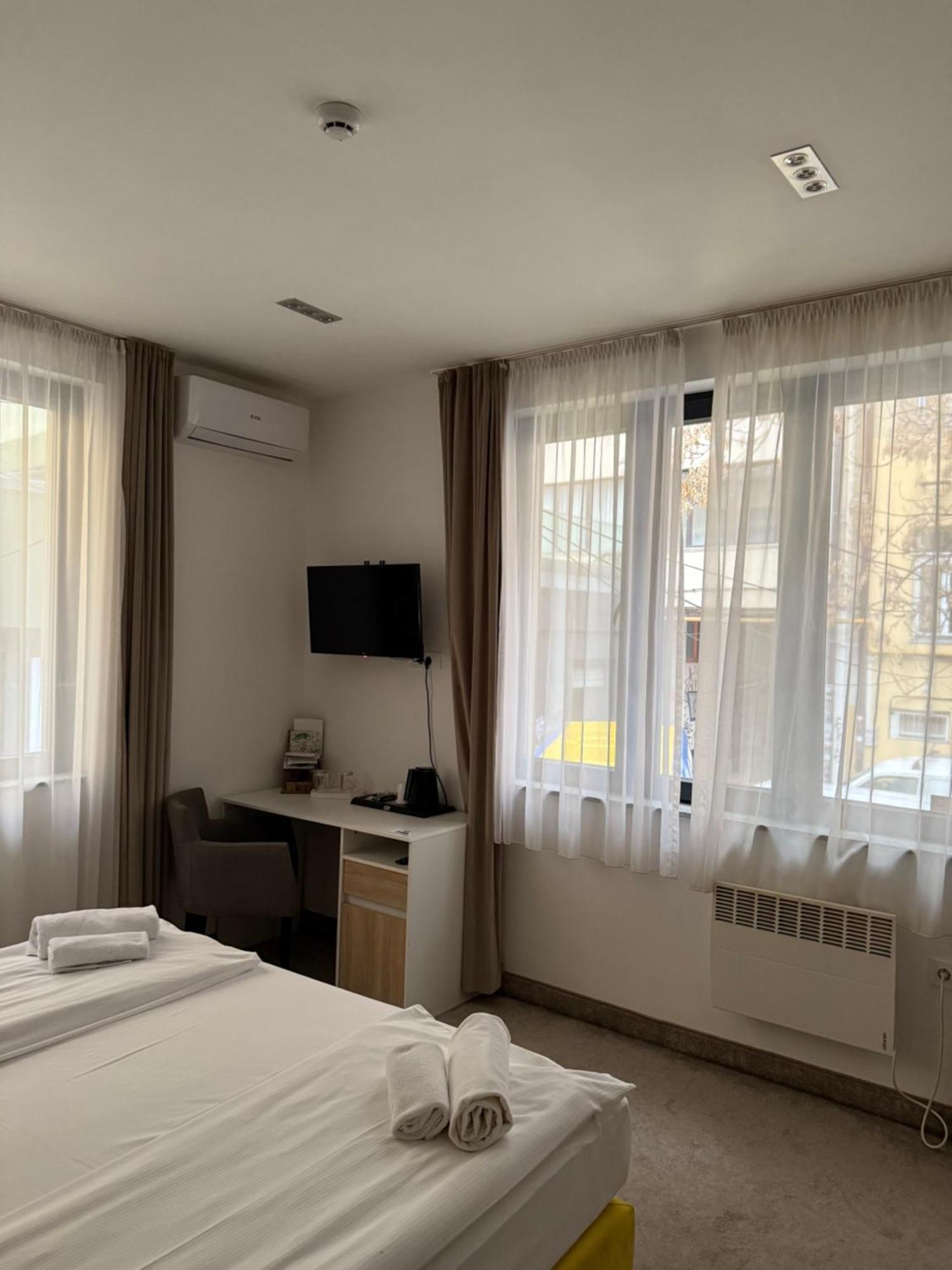 Deluxe Nortel Hotel Szarajevó Kültér fotó